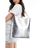 ASOS DESIGN – Silverfärgad toteväska i bundet tyg med fickor - No Size