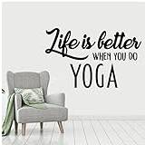 Väggdekal citat 'Life is Better When You Do Yoga' väggklistermärken dekoration konst väggdekor heminredning, svart, 67 x 42 cm
