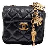 Chanel Timeless/Classique leather mini bag
