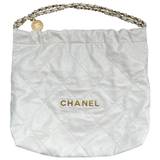 Chanel Chanel 22 leather handbag