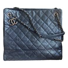 Chanel Classic CC Shopping leather tote