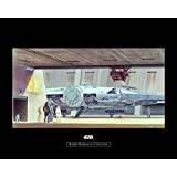 Komar väggbild Star Wars Classic RMQ Mos Eisley Hangar | barnkammare, ungdomar, dekoration, konsttryck | utan ram | WB153–50 x 40 | Storlek: 50 x 40 cm (bredd x höjd)