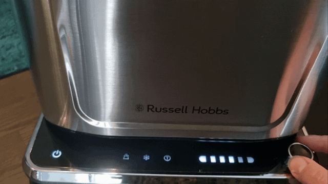 Gif från test av Russel Hobbs-brödrost