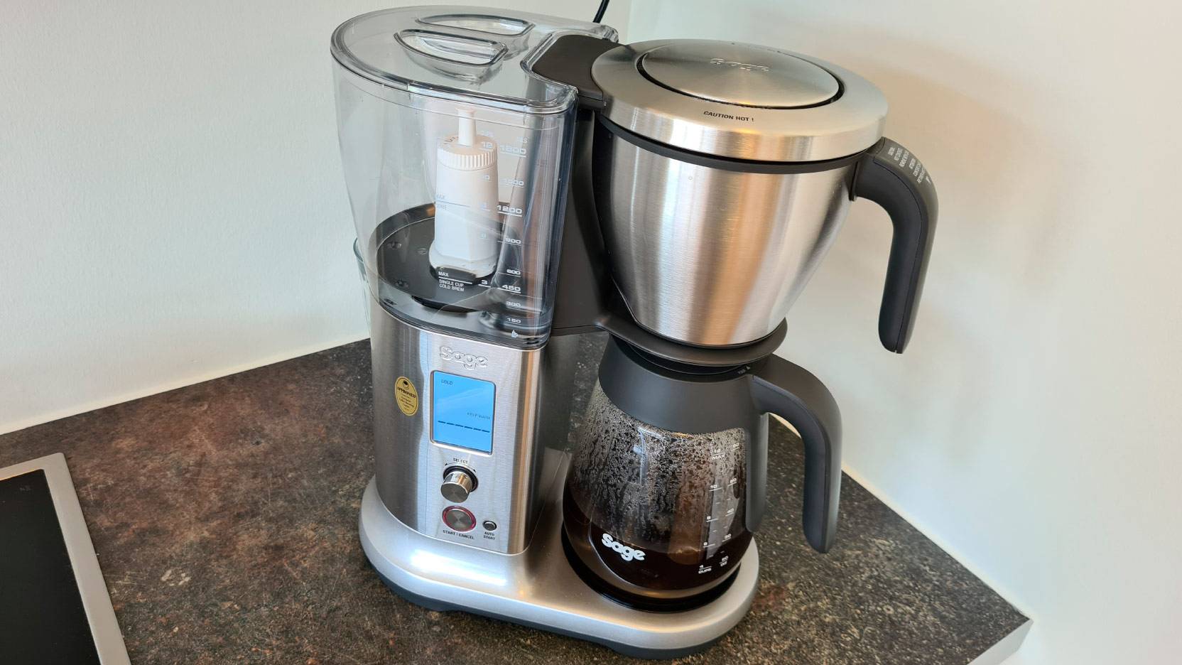 Test av kaffebryggare - Sage the Precision Brewer - brygger en kanna kaffe