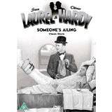 LAUREL AND HARDY - LAUREL AND HARDY - SOMEONE'S AILING CLASSIC SHORTS