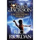 Percy jackson and the lightning thief (book 1) (Häftad, 2013)