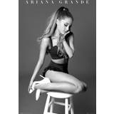 GB Eye Ariana Grande Sit Maxi Poster 61x91.5cm