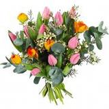 Orange Snittblommor Blommor till begravning & kondoleanser Colorful Tulips Blandade blommor
