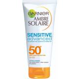 Solskydd & Brun utan sol Garnier Ambre Solaire Sensitive Advanced SPF50+ 50ml