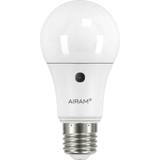 Lampa med skymningsrelä Airam 4713755 LED Lamps 10W E27