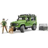 Jeepar Bruder Land Rover Defender Station Wagon with Forester & Dog 02587