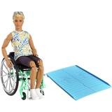 Ken docka Barbie Ken Fashionistas Doll 167 with Wheelchair & Ramp