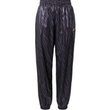 12 - Lila Byxor & Shorts Nike Women's Sportswear Icon Clash Trouser - Dark Raisin/Bright Mango