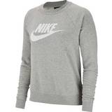 32 - Fleece Överdelar Nike Sportswear Essential Fleece Crew Sweatshirt - Dark Gray Heather/Matte Silver/White