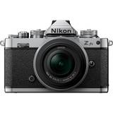Spegellösa systemkameror Nikon Z fc + DX 16-50mm F3.5-6.3 VR