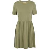 Korta klänningar - Plissering Pieces Kamala Mini Dress - Deep Lichen Green