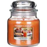 Yankee Candle Inredningsdetaljer Yankee Candle Farm Fresh Peach Medium Doftljus 411g