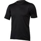 Endura Sport-BH:ar - Träningsplagg Underkläder Endura Transloft Short Sleeve Base Layer Men - Black