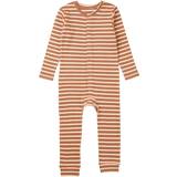 Liewood Jumpsuits Liewood Birk Pyjamas Jumpsuit - Stripe Tuscany Rose/Sandy (LW14285-2086)