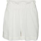 Dam - Linne Shorts Vero Moda Jesmilo Ruffle Waist Shorts - Snow White