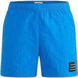 Herr - Nylon Badbyxor Calvin Klein Medium Drawstring Swim Shorts - Corrib River Blue