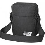 New Balance Svarta Väskor New Balance Mini Shoulder Bag BG03080GBKW