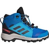 Adidas gore tex barnskor adidas Kid's Terrex Mid Gore-tex Hiking - Blue Rush/Gray Six/Turbo