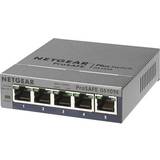 Gigabit Ethernet Switchar Netgear Plus GS105Ev2