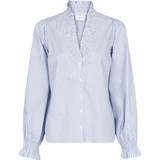 Volanger Blusar Neo Noir Brielle Stripe Shirt - White/Light Blue