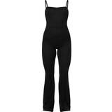 Fyrkantig Jumpsuits & Overaller PrettyLittleThing Rib Strappy Square Neck Flared Jumpsuit - Black