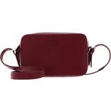 Lacoste Röda Handväskor Lacoste Unisex Chantaco Piqué Leather Small Shoulder Bag Size Unique size Cranberry