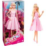 Barbie Modedockor Dockor & Dockhus Barbie The Movie Doll Margot Robbie in Pink & White Gingham Dress HPJ96