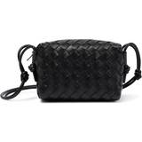 Svarta Väskor Bottega Veneta Mini Loop Leather Shoulder Bag Black 01