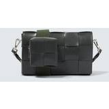 Väskor Bottega Veneta Medium Intreccio Leather Crossbody Bag Dark Green 01