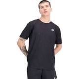 Herr - Sammet T-shirts & Linnen New Balance Q Speed T-Shirt Men svart
