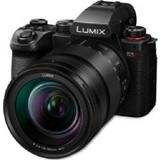 Digitalkameror Panasonic LUMIX S5 II with 24-105mm lens