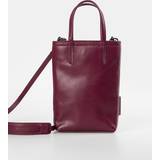 Aunts & Uncles Jamie's Orchard Freesia Phone bag dark red