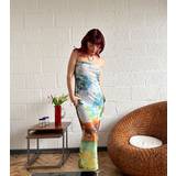 Långa klänningar - One Size Labelrail x Lara Adkins – Flerfärgad, skogsmönstrad maxiklänning bodycon- och bandeaumodell-Flera