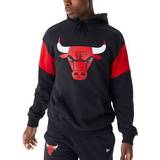 New Era Oversized Hoody – färgblock Chicago Bulls, svart