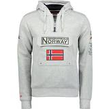 Geographical Norway Kläder Geographical Norway Gymclass Embroidered Logo Hoodie In Cotton Mix