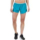 Dam - Turkosa Shorts Nike Elevate Track Short Blue/Turquoise