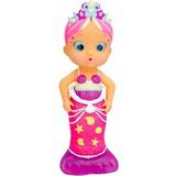 IMC TOYS Plastleksaker IMC TOYS Magic Tail Mermaids Millie Mermaid doll with removable shiny Tail and her Sea friend; Squirts water and Blows bubbles Bath and play for and