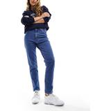Wrangler Dam Kläder Wrangler – – Mellanblå tvättade, smala jeans kort design