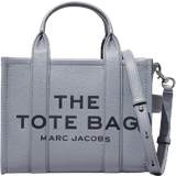 Gråa Toteväskor Marc Jacobs The Leather Small Tote Bag - Wolf Grey