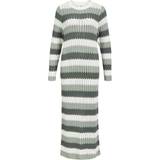 Långa klänningar - Randiga Object Collectors Item Knitted Maxi Dress