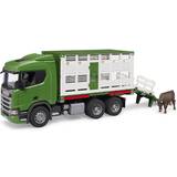 Leksaksfordon Bruder Scania Super 560R Animal Transport Truck with 1 Cattle 03548