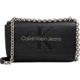 Calvin Klein Svarta Axelremsväskor Calvin Klein Convertible Shoulder Bag - Black/Dark Juniper