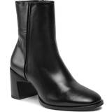 Calvin Klein Kängor & Boots Calvin Klein Stövletter Geo Block Ankle Boot HW0HW01845 Ck Black BEH 8720109134438 3093.00