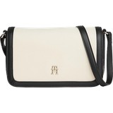 Tommy Hilfiger Handväskor Tommy Hilfiger Essential Small Crossbody Bag - White Clay/Black