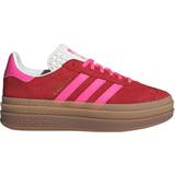 Dam - Röda Sneakers adidas Gazelle Bold W - Collegiate Red/Lucid Pink/Core White